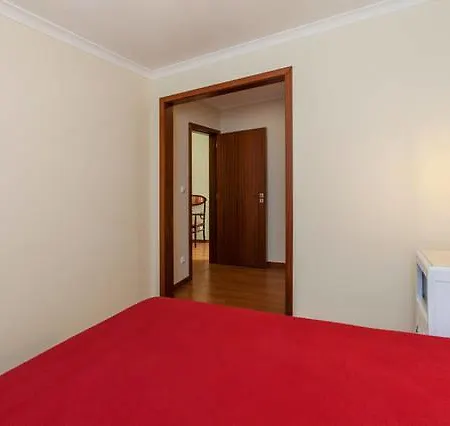 Beach House In Espinho For 6+ Pax Casa de Férias